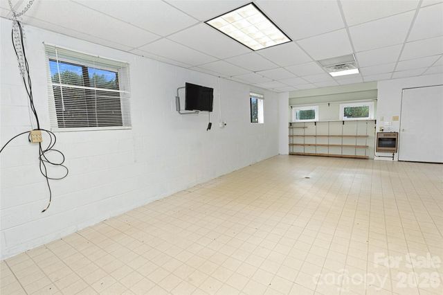 30 Morning Glory Lane, Weaverville, NC 28787