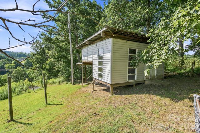 30 Morning Glory Lane, Weaverville, NC 28787
