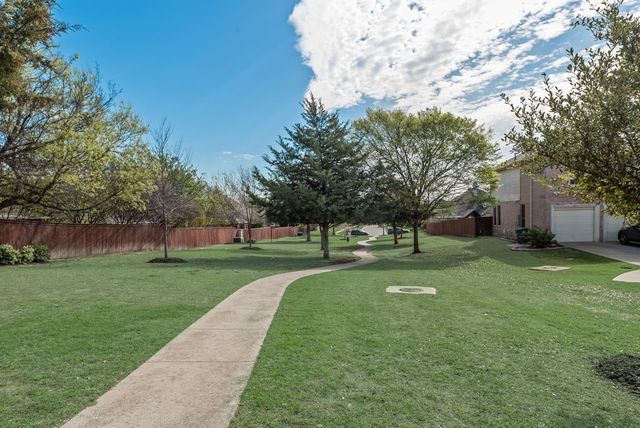 5024 Woodmeadow Drive, Fort Worth, TX 76135