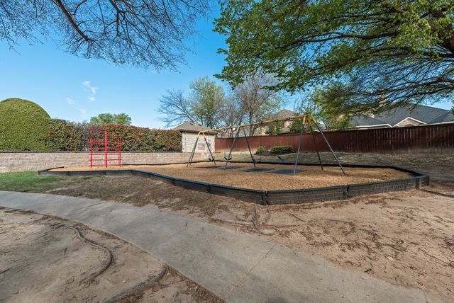 5024 Woodmeadow Drive, Fort Worth, TX 76135