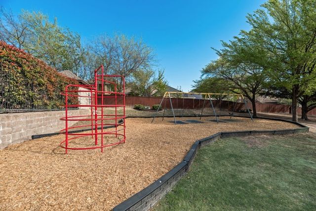 5024 Woodmeadow Drive, Fort Worth, TX 76135