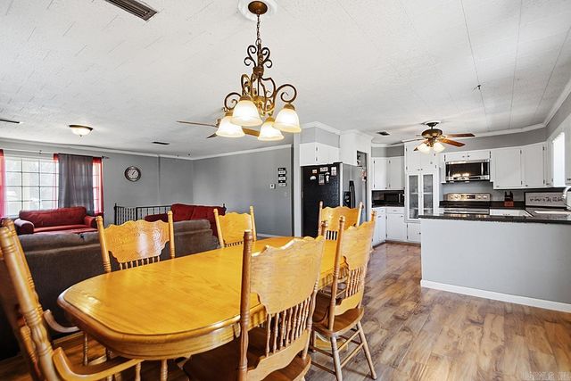 108 E 5th Avenue, Leola, AR 72084