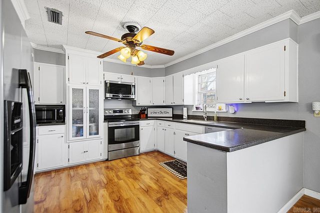 108 E 5th Avenue, Leola, AR 72084