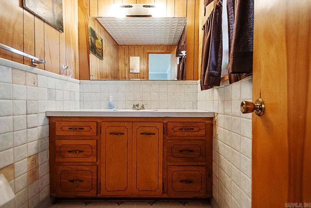 108 E 5th Avenue, Leola, AR 72084