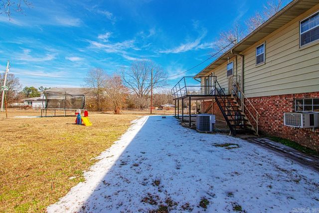 108 E 5th Avenue, Leola, AR 72084