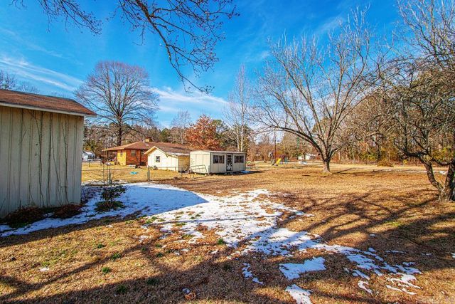 108 E 5th Avenue, Leola, AR 72084