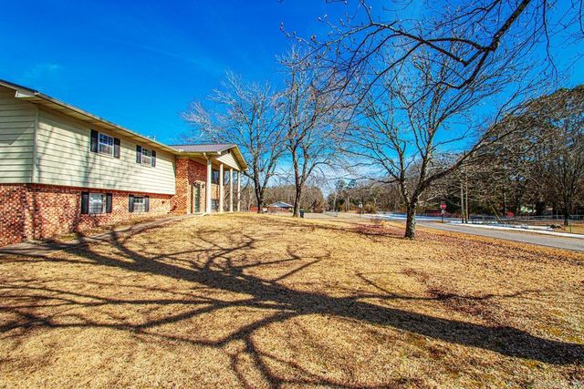 108 E 5th Avenue, Leola, AR 72084