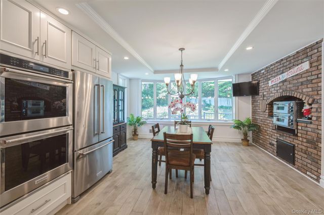 43 Viola Drive, Glen Cove, NY 11542