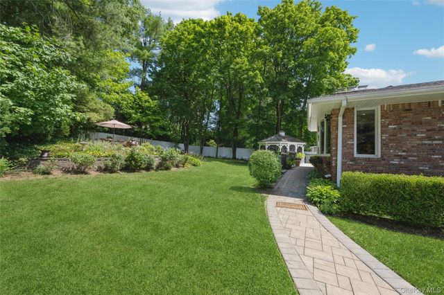 43 Viola Drive, Glen Cove, NY 11542