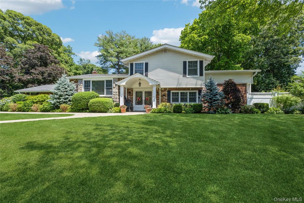 43 Viola Drive, Glen Cove, NY 11542