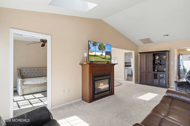 1523 Heatherleaf Lane, Toms River, NJ 08755