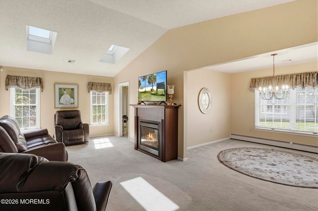 1523 Heatherleaf Lane, Toms River, NJ 08755