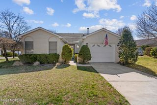 1523 Heatherleaf Lane, Toms River, NJ 08755