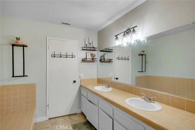 13740 Hidden Valley Road, Victorville, CA 92395