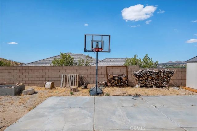 13740 Hidden Valley Road, Victorville, CA 92395