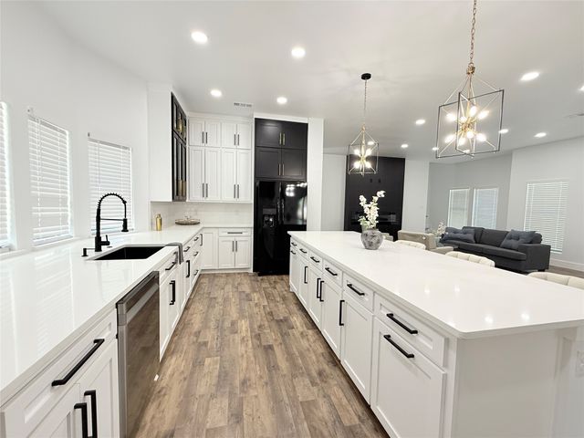 4602 Sycamore Street, Dallas, TX 75204