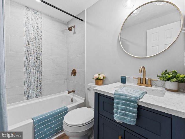 62 WARREN AVE, Bellmawr, NJ 08031