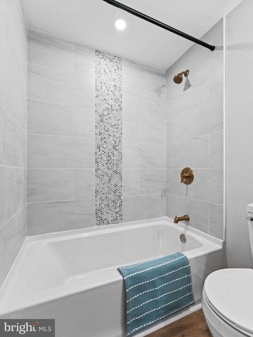 62 WARREN AVE, Bellmawr, NJ 08031