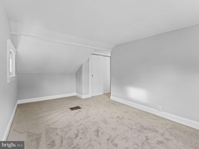 62 WARREN AVE, Bellmawr, NJ 08031