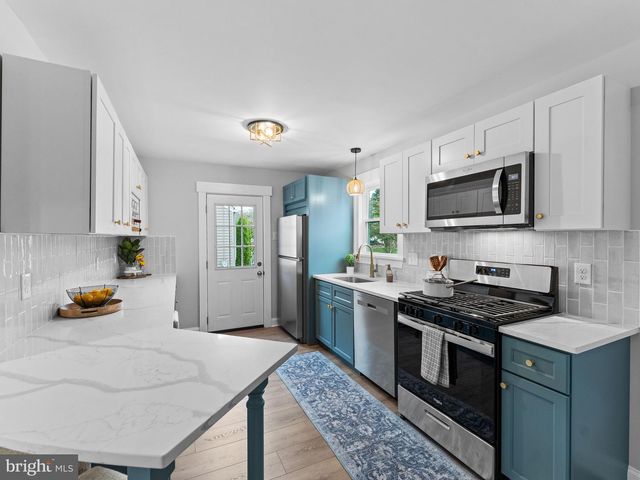 62 WARREN AVE, Bellmawr, NJ 08031