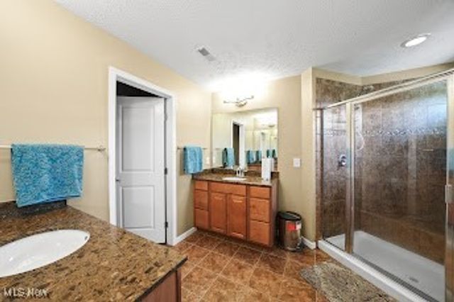 8028 Megan Meadow Drive, Hudson, OH 44236