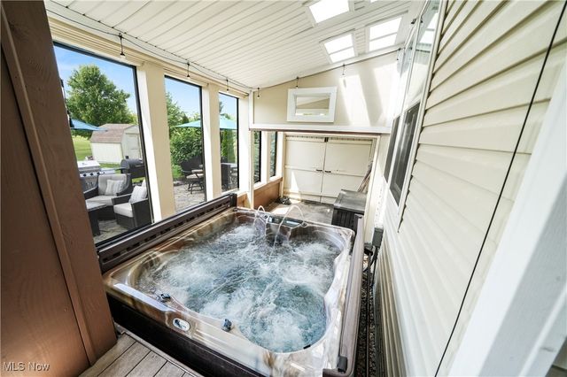 8028 Megan Meadow Drive, Hudson, OH 44236