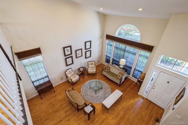 96 Fairway View Drive, Commack, NY 11725