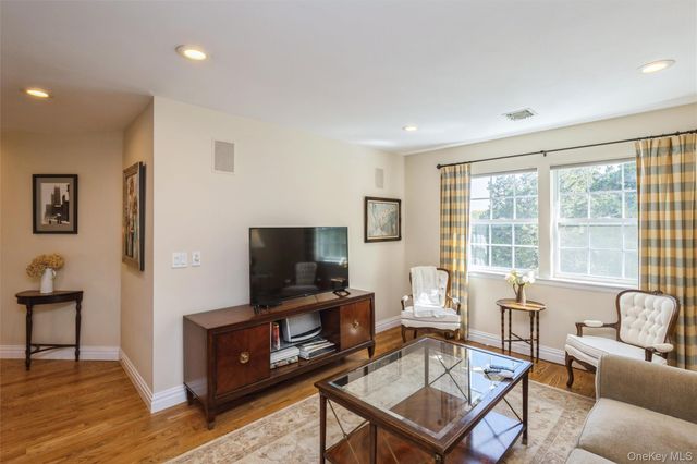96 Fairway View Drive, Commack, NY 11725