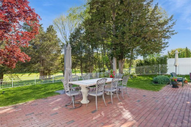 96 Fairway View Drive, Commack, NY 11725
