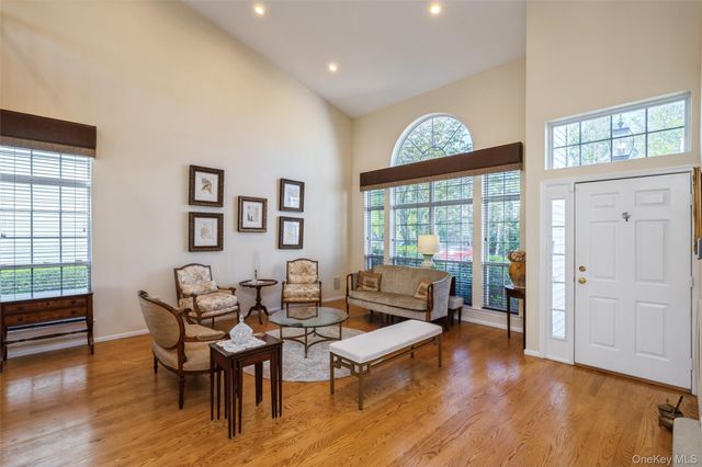 96 Fairway View Drive, Commack, NY 11725
