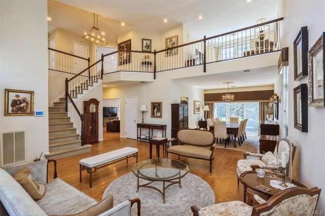96 Fairway View Drive, Commack, NY 11725