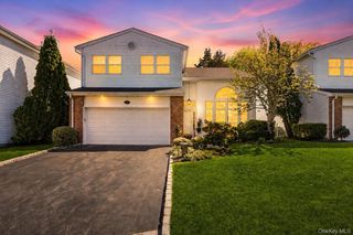 96 Fairway View Drive, Commack, NY 11725