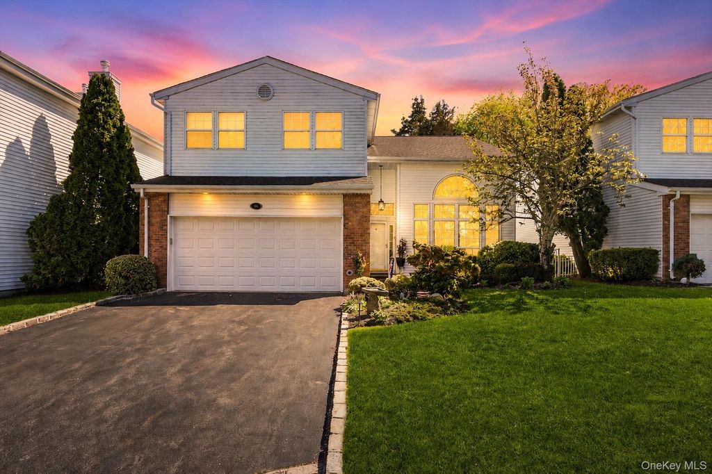 96 Fairway View Drive, Commack, NY 11725