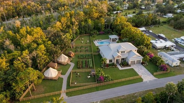 6518 OLD TAMPA HIGHWAY B, Davenport, FL 33896
