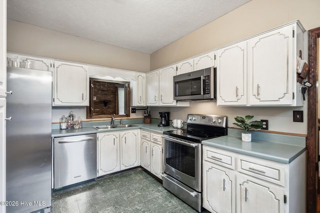 8 Foxhil Drive, North Augusta, SC 29860