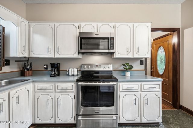 8 Foxhil Drive, North Augusta, SC 29860