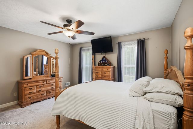 8 Foxhil Drive, North Augusta, SC 29860