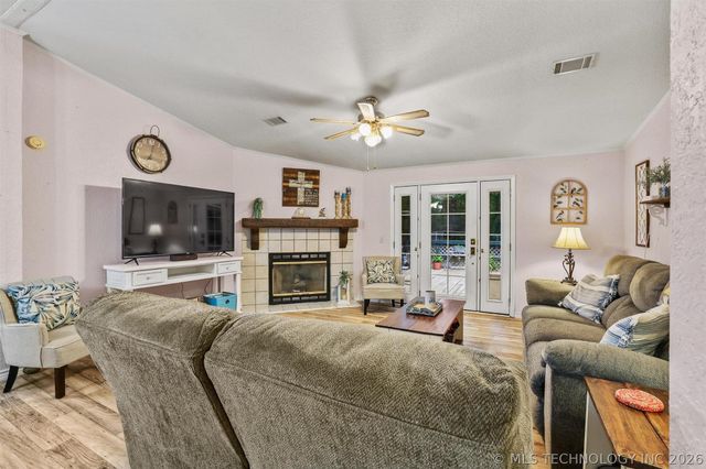 23 Post Oak Lane, Cartwright, OK 74731