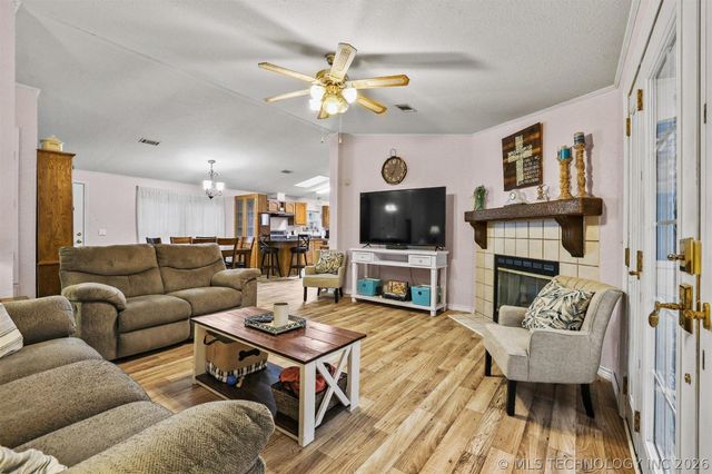 23 Post Oak Lane, Cartwright, OK 74731