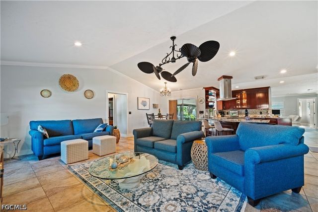1220 SE 34th TER, Cape Coral, FL 33904