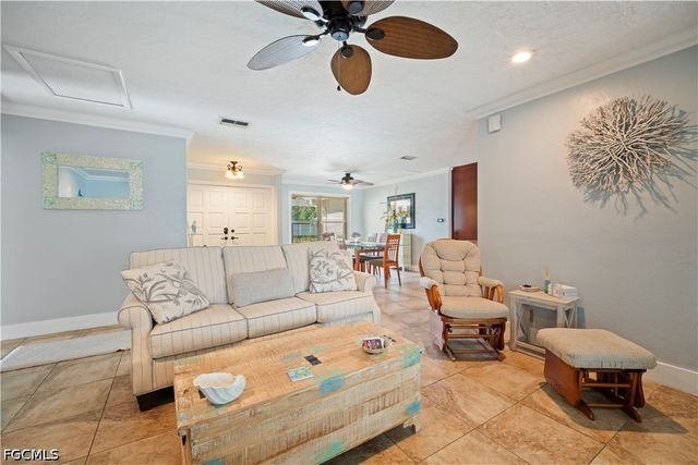 1220 SE 34th TER, Cape Coral, FL 33904