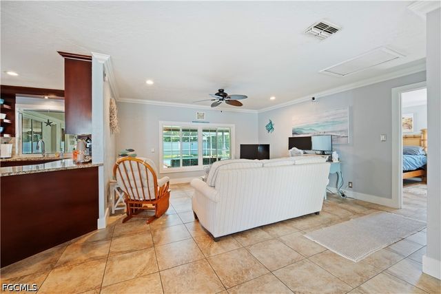 1220 SE 34th TER, Cape Coral, FL 33904