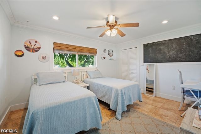 1220 SE 34th TER, Cape Coral, FL 33904