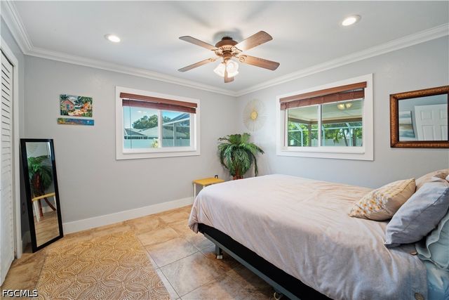 1220 SE 34th TER, Cape Coral, FL 33904