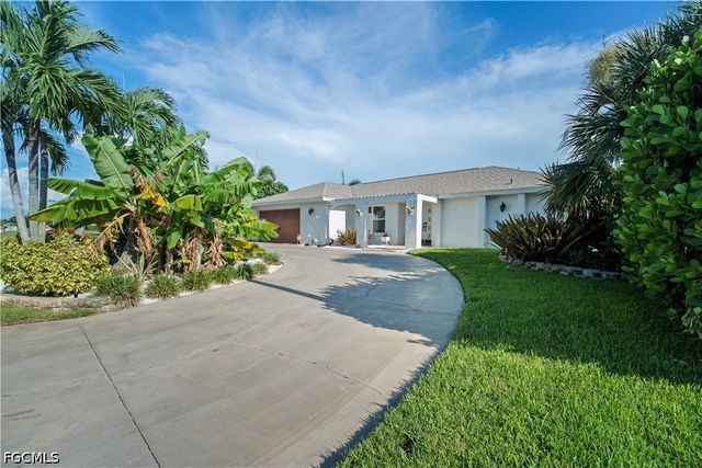 1220 SE 34th TER, Cape Coral, FL 33904