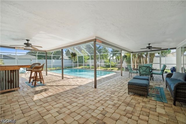 1220 SE 34th TER, Cape Coral, FL 33904