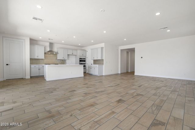 12071 N LOMA LINDA Street, Surprise, AZ 85388