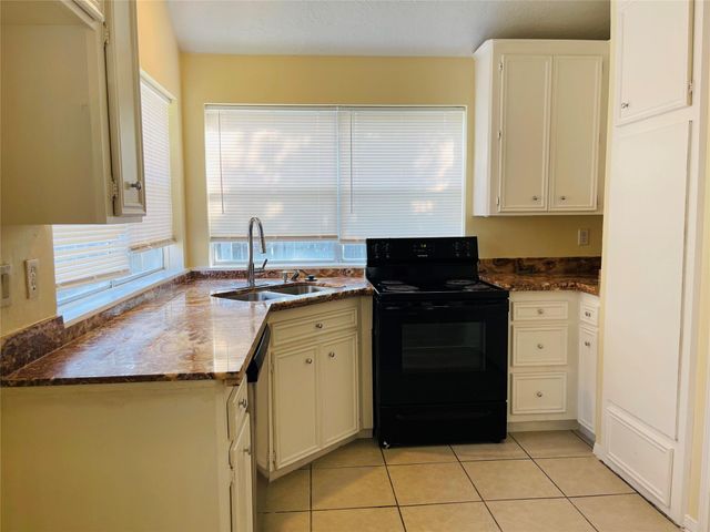 210 Squires Bend, Stafford, TX 77477