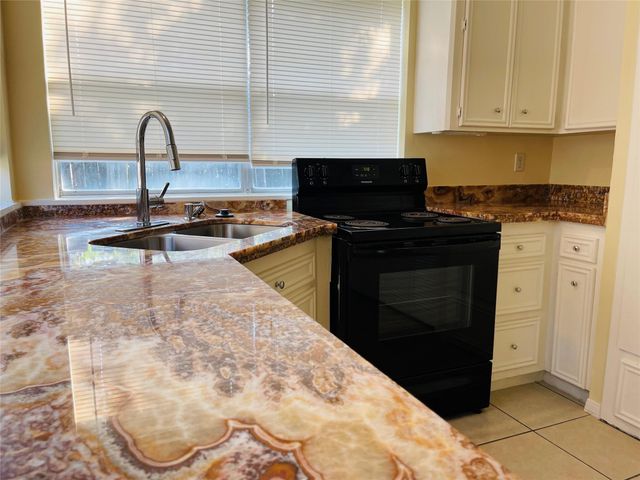 210 Squires Bend, Stafford, TX 77477