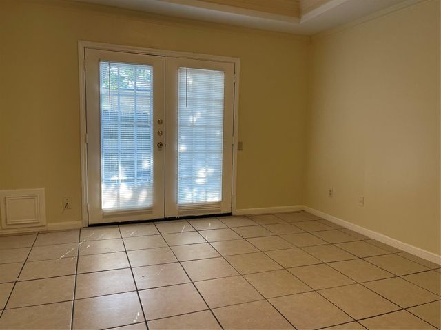 210 Squires Bend, Stafford, TX 77477